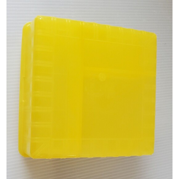 Zak Designs Minions Lunchtime Go Pak Bento Box Food Storage Container Lunch Cube - Picture 5 of 6